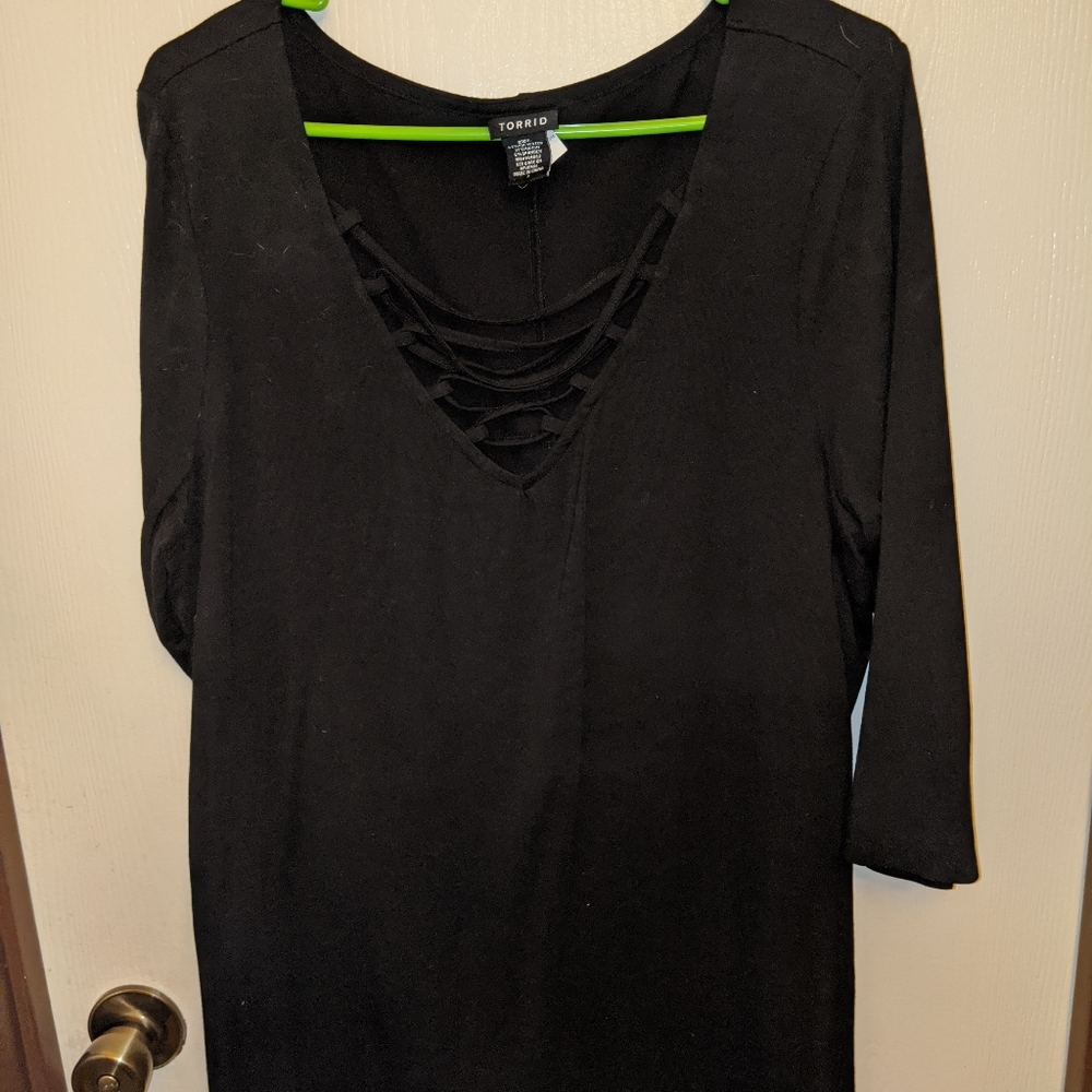 Torrid Lace Front Top Size 2